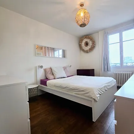Apartment T2 Spacieux Et Lumineux *